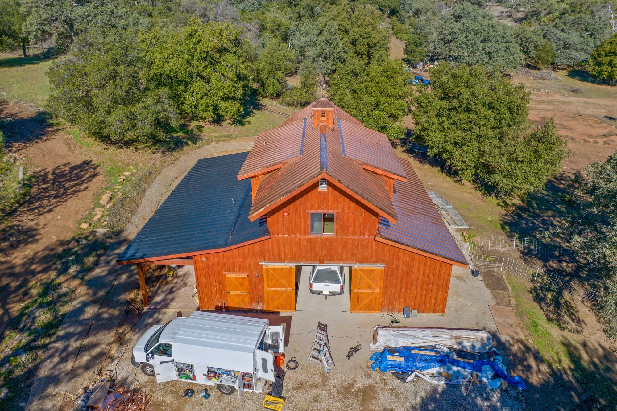 Metal roof installed on a working barn — project 1